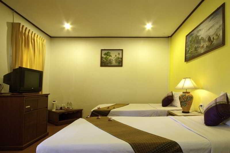 Resort Eden & Phuket Patong
